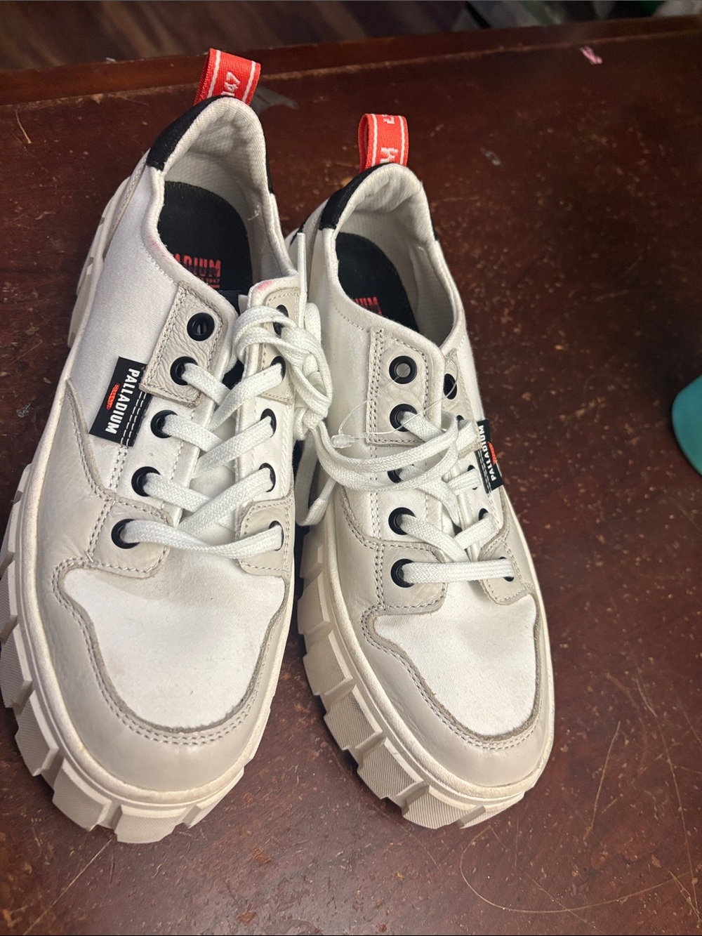 White palladium chunky sole 7 woman’s tennis shoes cloth leather walking preppy